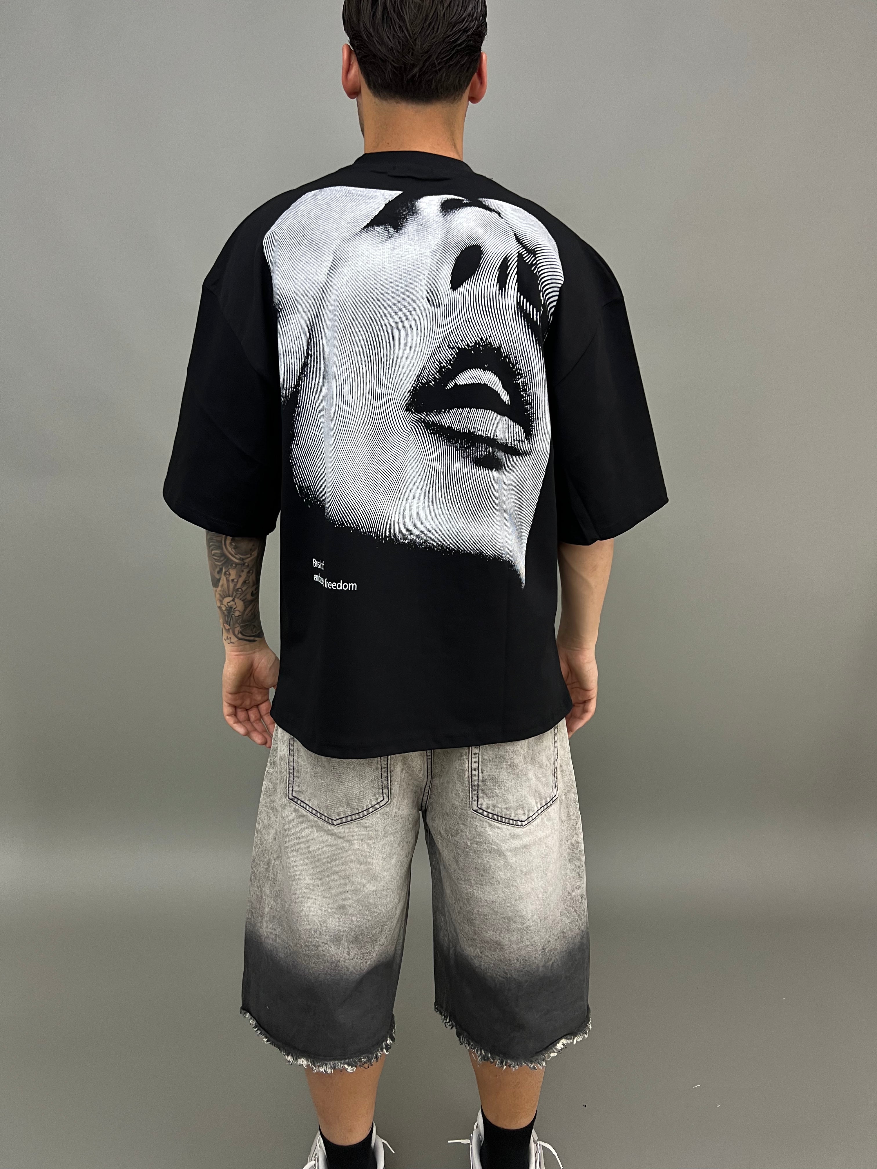 T-SHIRT FACE